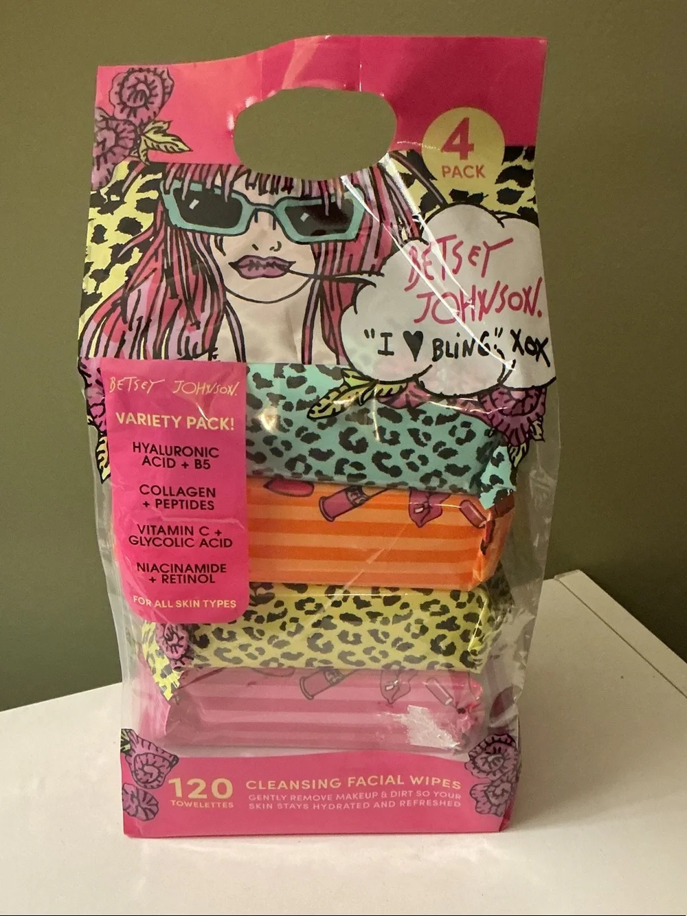 Betsey Johnson NWT Variety Pack Cleansing Facial Wipes Pack of 4